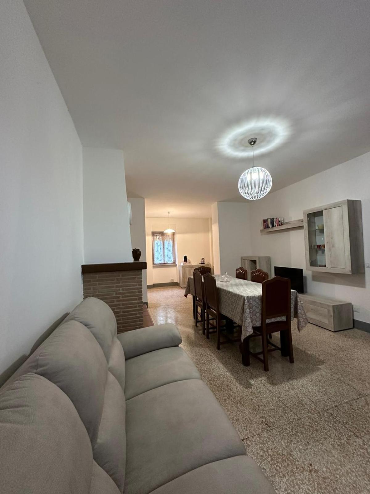 קאסקיה Casa Vacanze "La Torre" מראה חיצוני תמונה