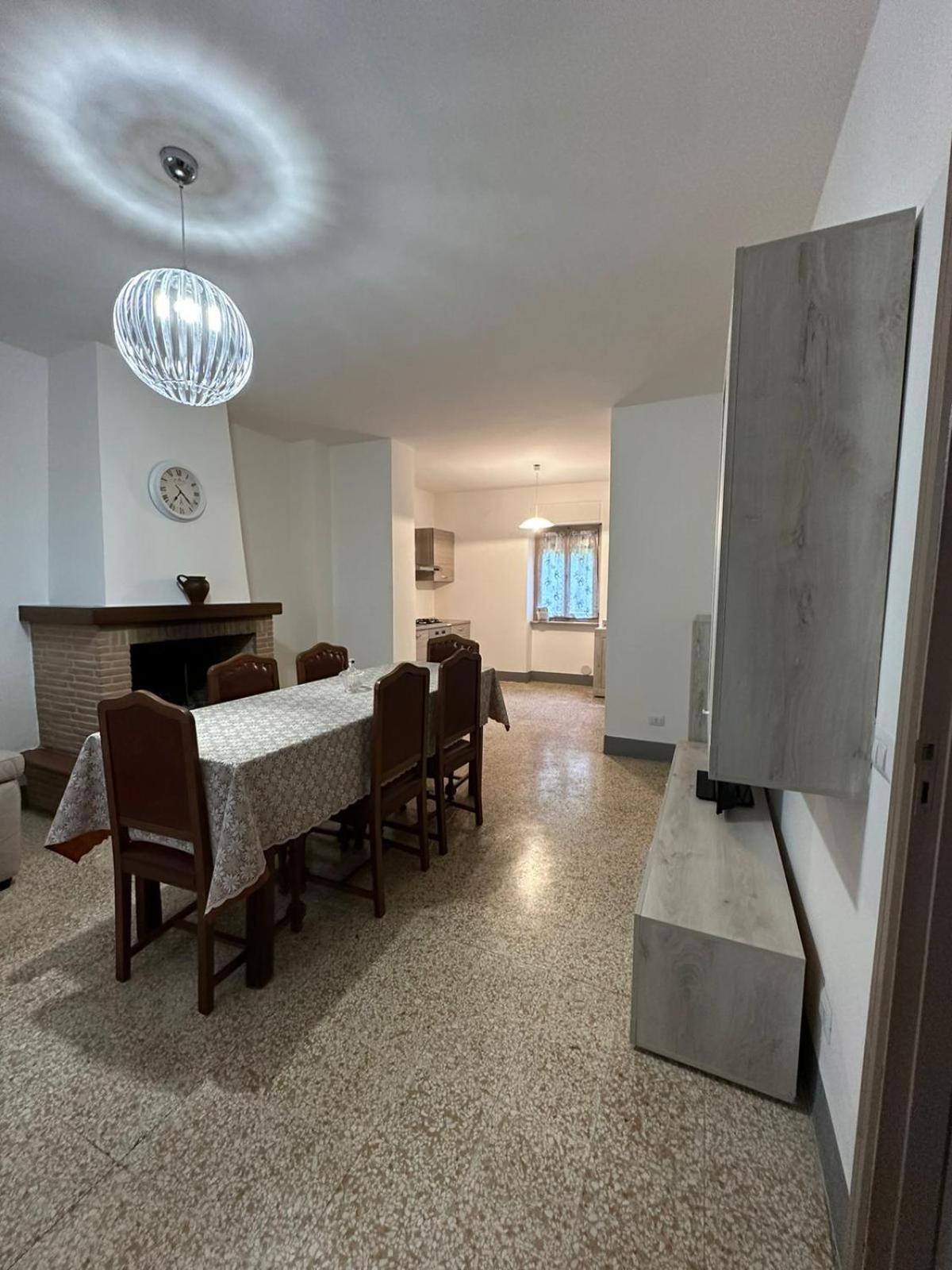 קאסקיה Casa Vacanze "La Torre" מראה חיצוני תמונה